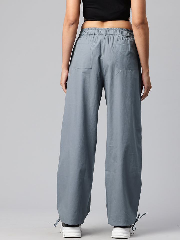 Grey Women Loose Fit High-Rise Cargos Trousers