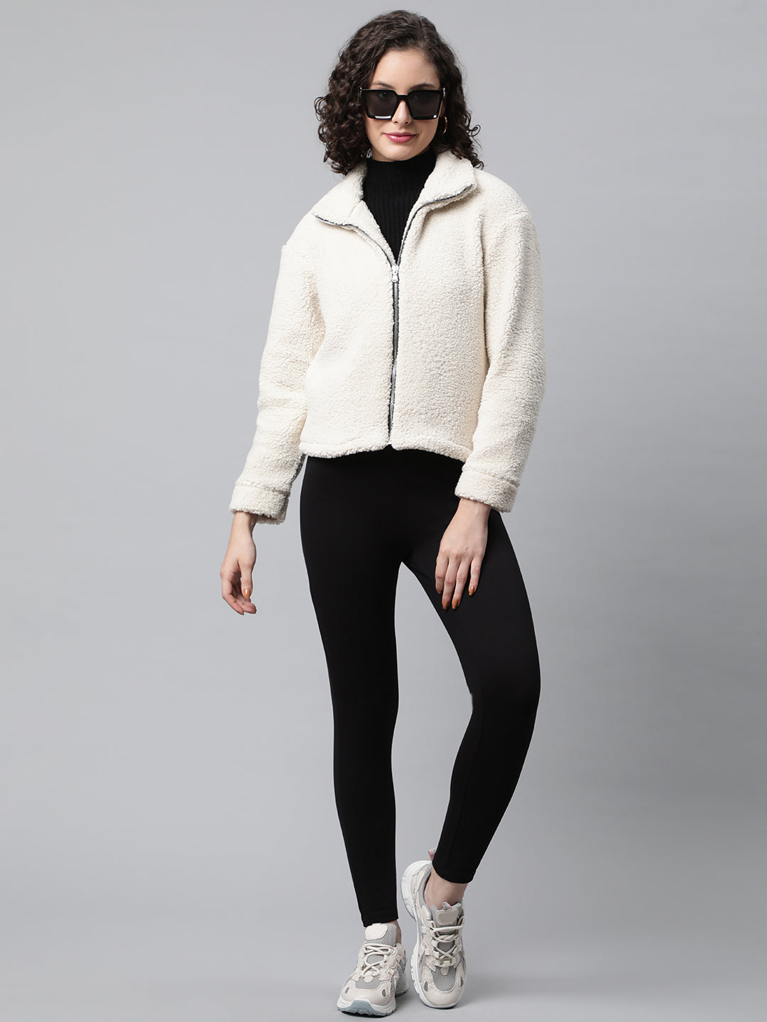 Woman Off White Faux-Fur Sweatshirt, Full Zipper