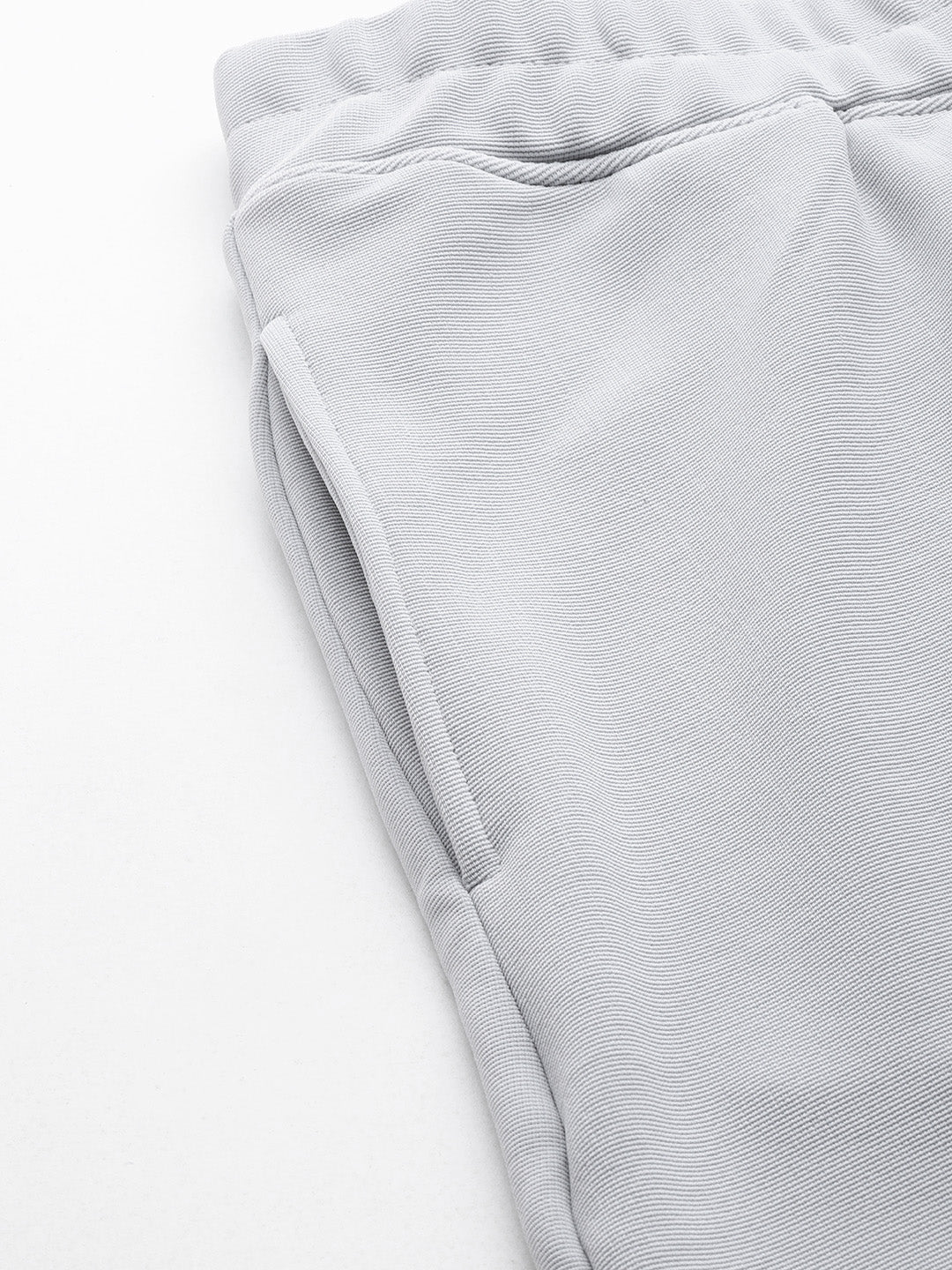 Grey Solid Mid-Rise Regular Shorts