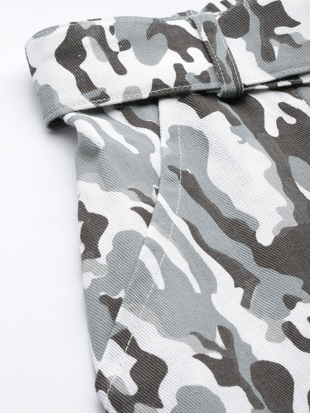 Grey Camouflage Printed Cargos Trousers with Belt