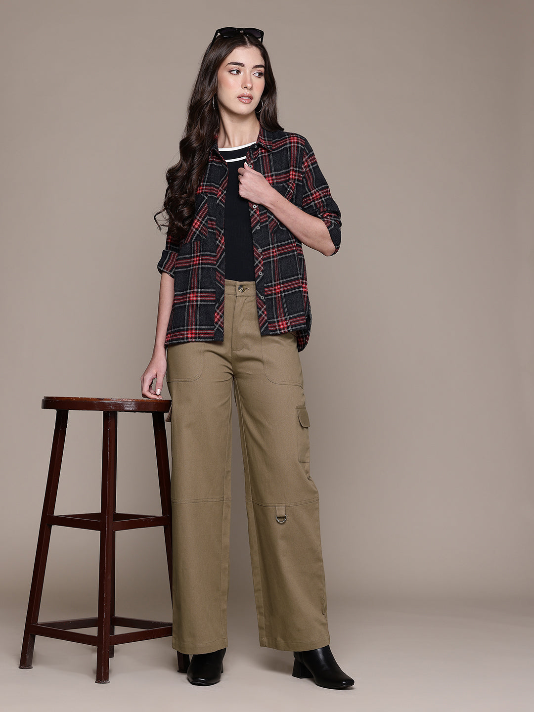 Popnetic Women High-Rise Pure Cotton Twill Weave Cargo-Style Wide Leg Trousers