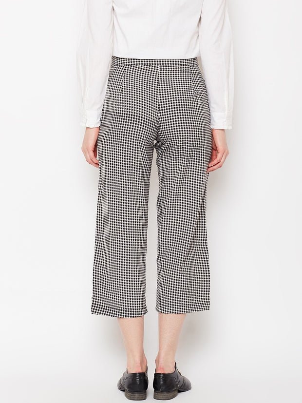 Popnetic Women Black Regular Fit Checked Culottes
